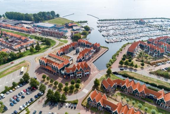 Luchtfoto Marinapark Volendam | Marinapark Volendam